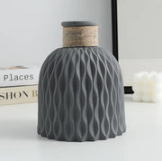 DIY Elegant Plastic Vase
