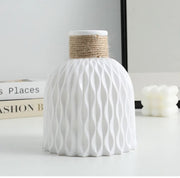 DIY Elegant Plastic Vase