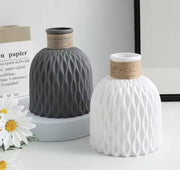 DIY Elegant Plastic Vase